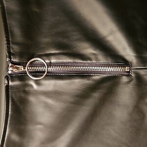 Pleather Zip Front Leggings Super Sexy